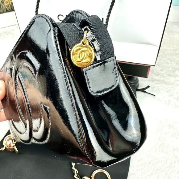 CHANEL Black Patent Leather Pouch Clutch Crossbody Bag with chain AUTHENTIC - Picture 8 of 16